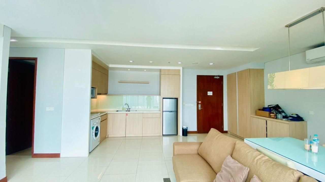 The H Tower Rasuna Suites Kuningan Jakarta By Villaloka Εξωτερικό φωτογραφία