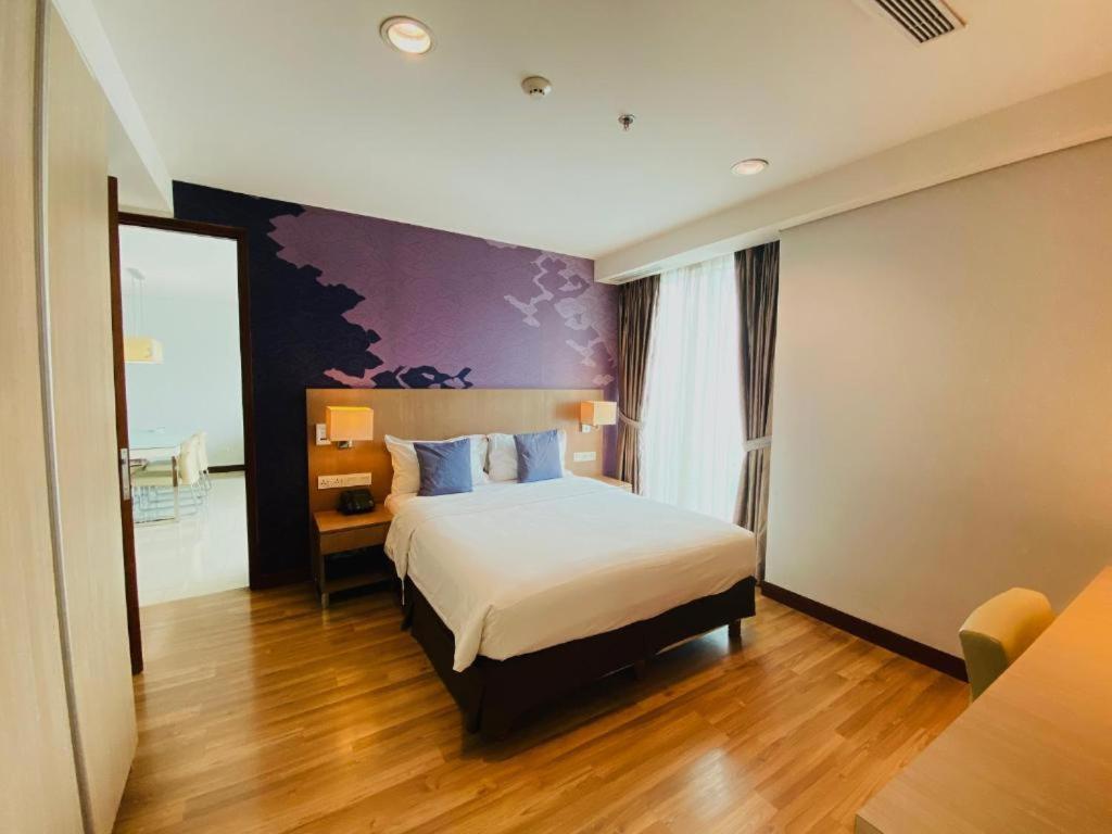 The H Tower Rasuna Suites Kuningan Jakarta By Villaloka Εξωτερικό φωτογραφία