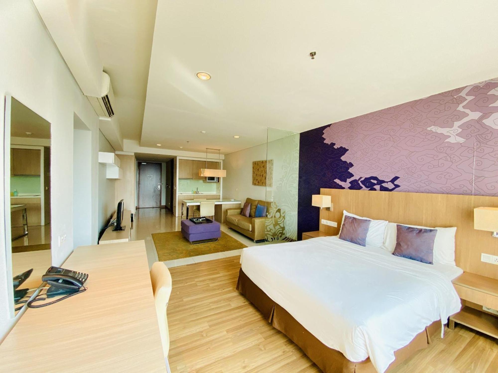 The H Tower Rasuna Suites Kuningan Jakarta By Villaloka Εξωτερικό φωτογραφία