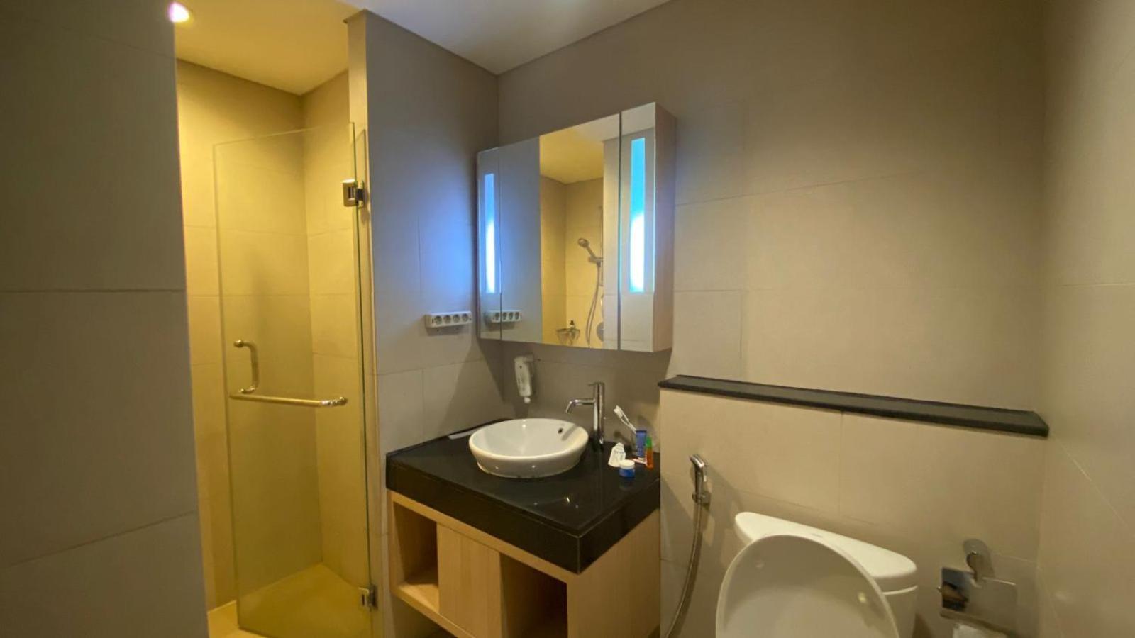 The H Tower Rasuna Suites Kuningan Jakarta By Villaloka Εξωτερικό φωτογραφία
