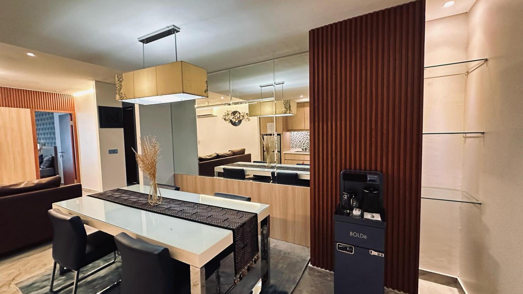 The H Tower Rasuna Suites Kuningan Jakarta By Villaloka Εξωτερικό φωτογραφία