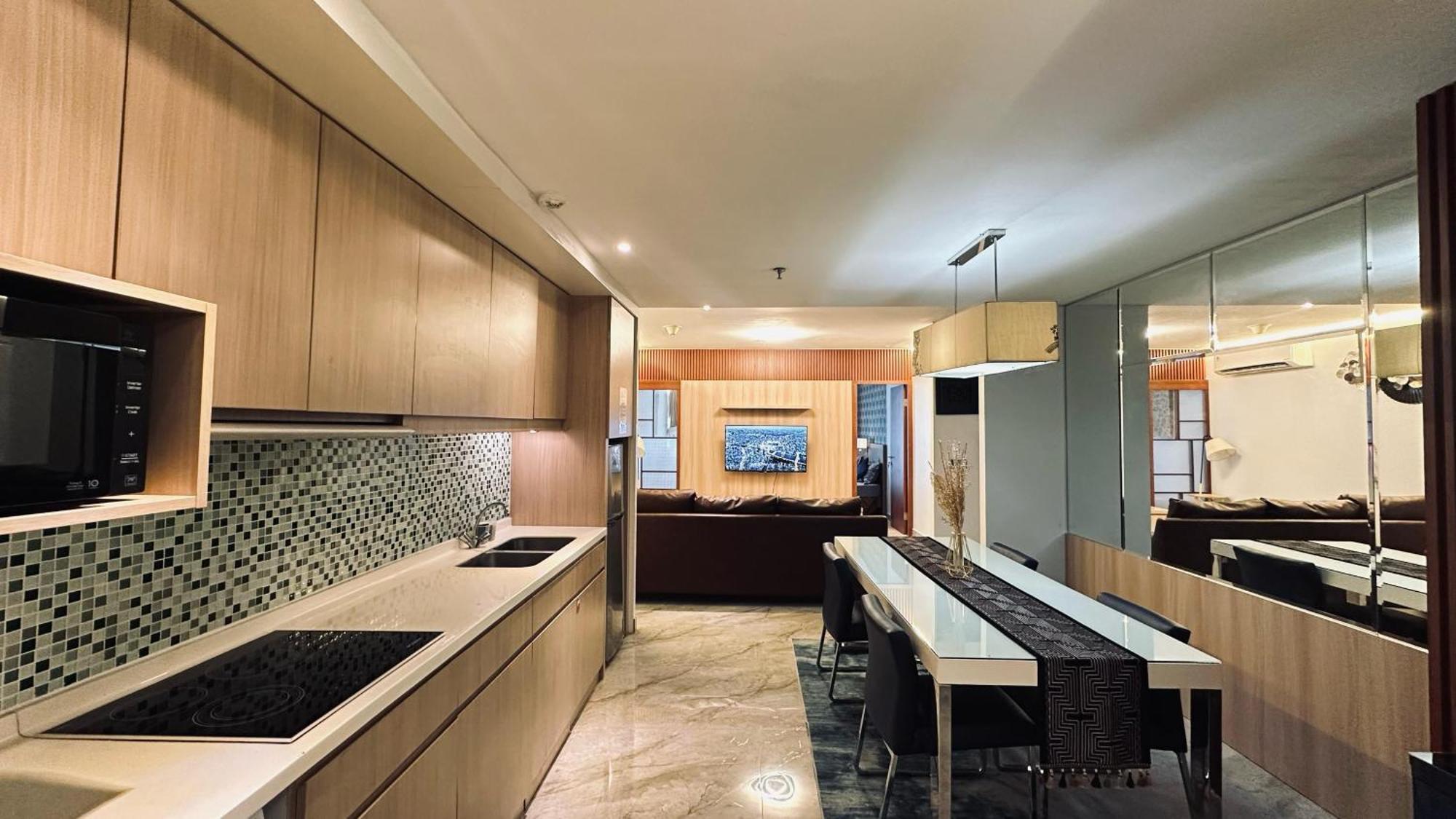The H Tower Rasuna Suites Kuningan Jakarta By Villaloka Εξωτερικό φωτογραφία