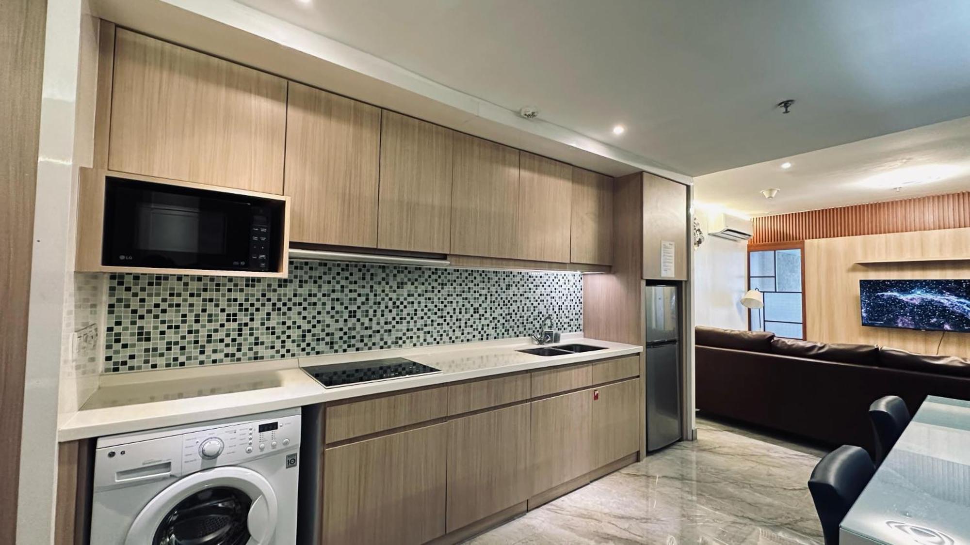 The H Tower Rasuna Suites Kuningan Jakarta By Villaloka Εξωτερικό φωτογραφία