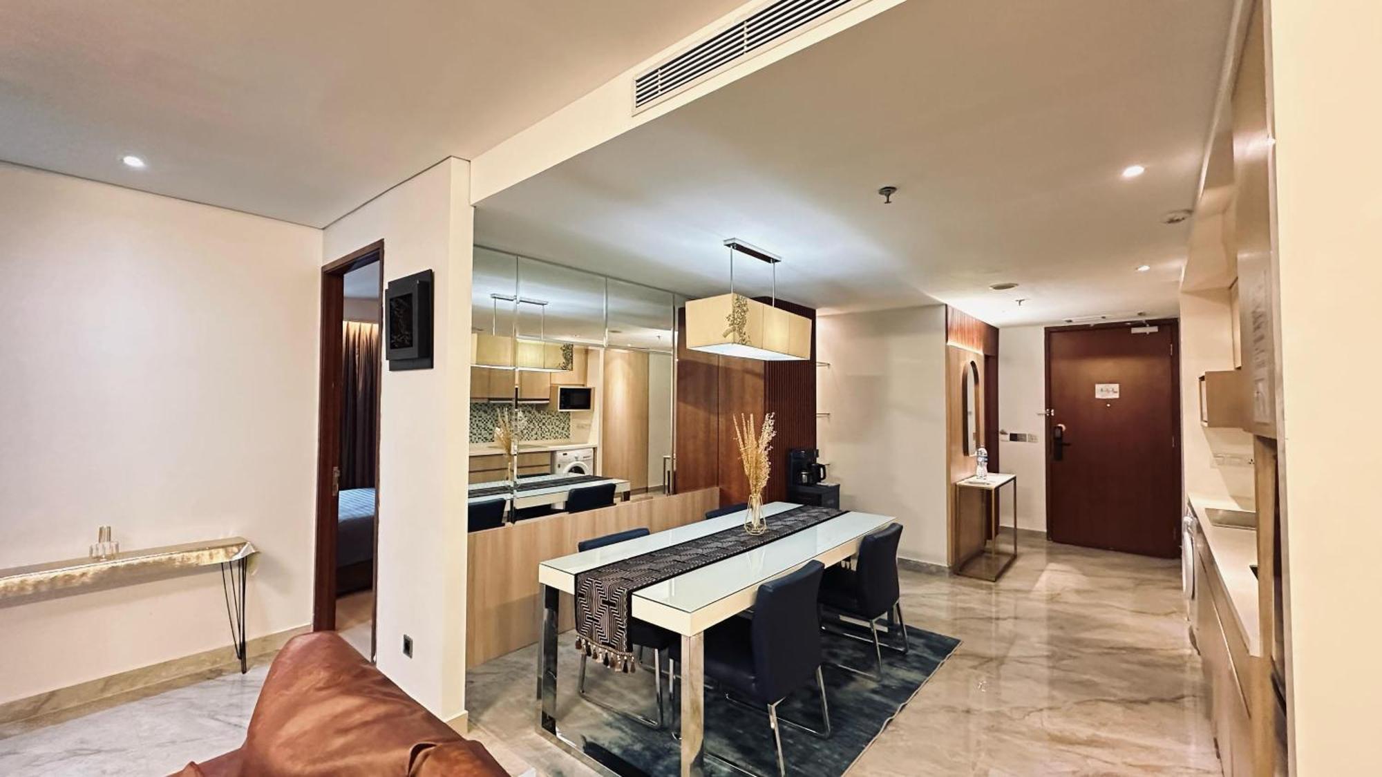The H Tower Rasuna Suites Kuningan Jakarta By Villaloka Εξωτερικό φωτογραφία